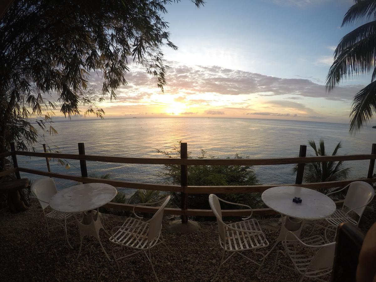 La Bella Beach House Boljoon Esterno foto